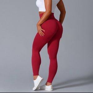 Bombshell Sportswear Shape Leggings Maroon Small